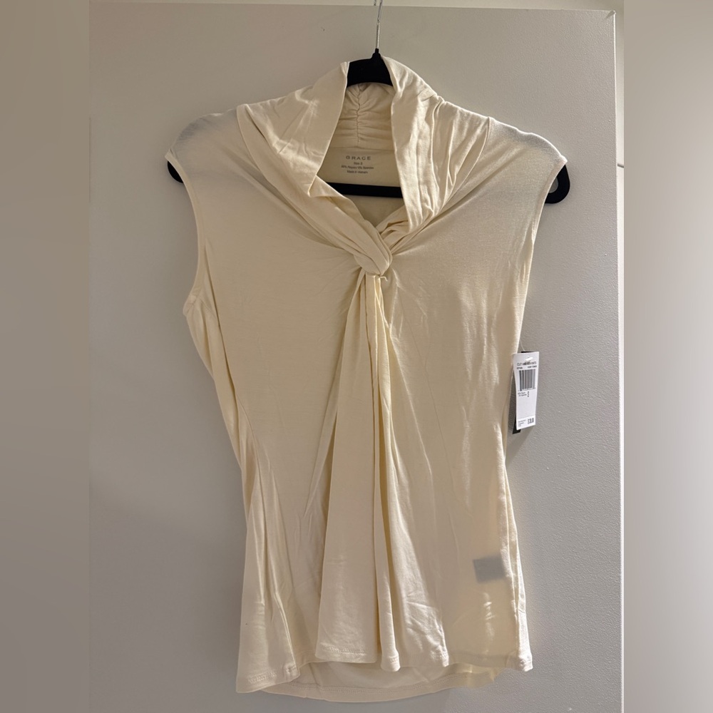 NWT Grace Sleeveless Twist-Neck Women’s Top in Ivory Tower Cream Blouse - Small
